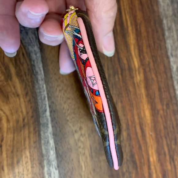 LOUIS VUITTON Vivienne Swing Round Coin Purse - Picture 4 of 8